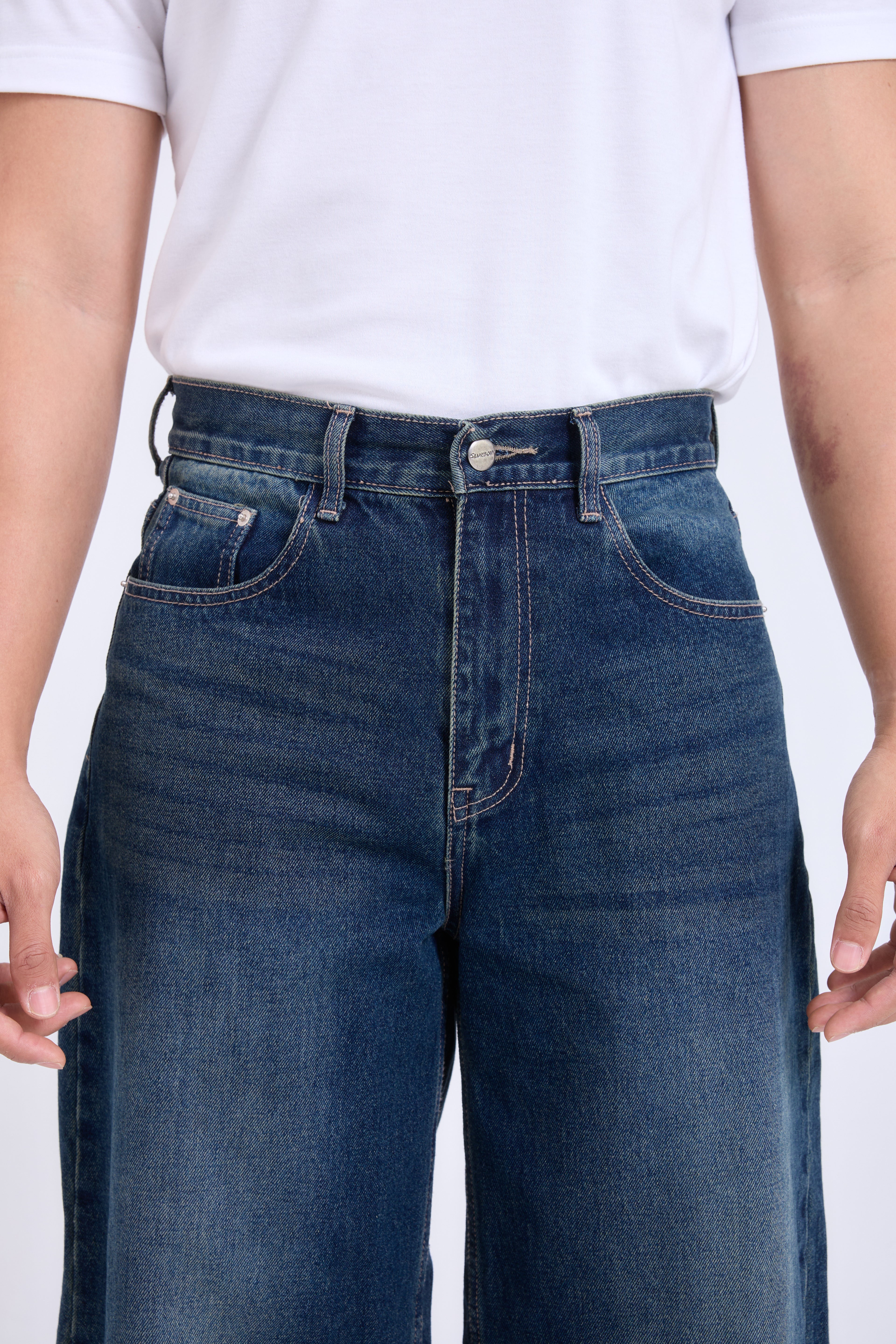 Barrel Jeans กางเกงยีนส์ขากระบอก ทรงบอลลูน (P0057)