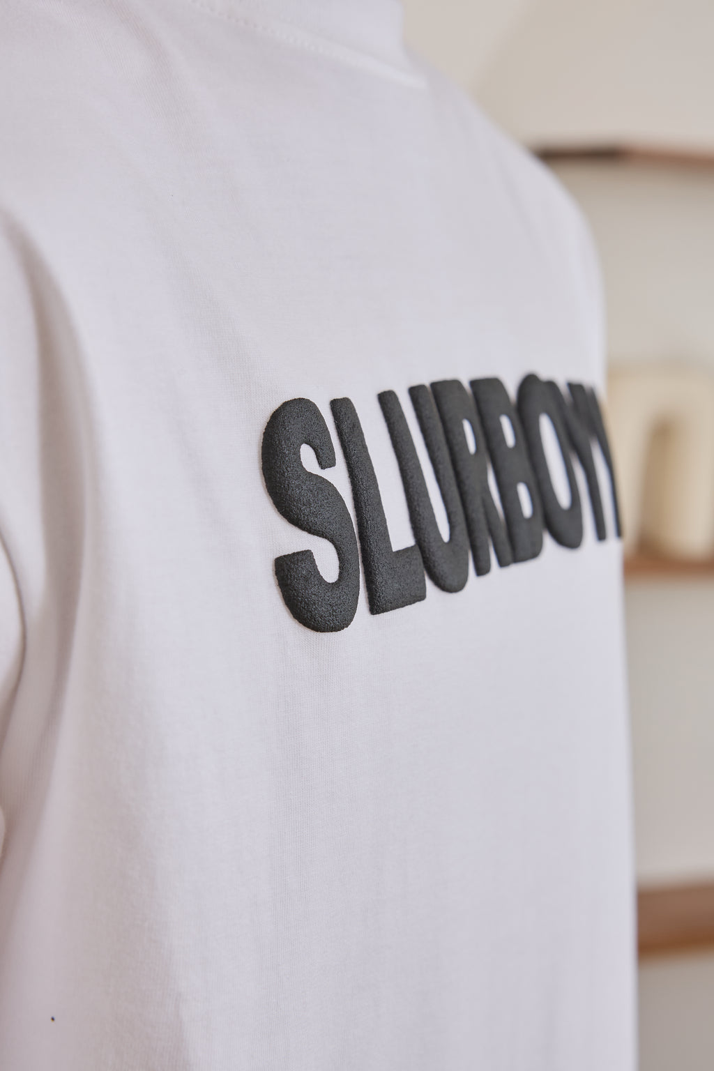 Basic logo tee เสื้อยืดเนื้อผ้าคอตตอน สกรีนนูน (SB0850)