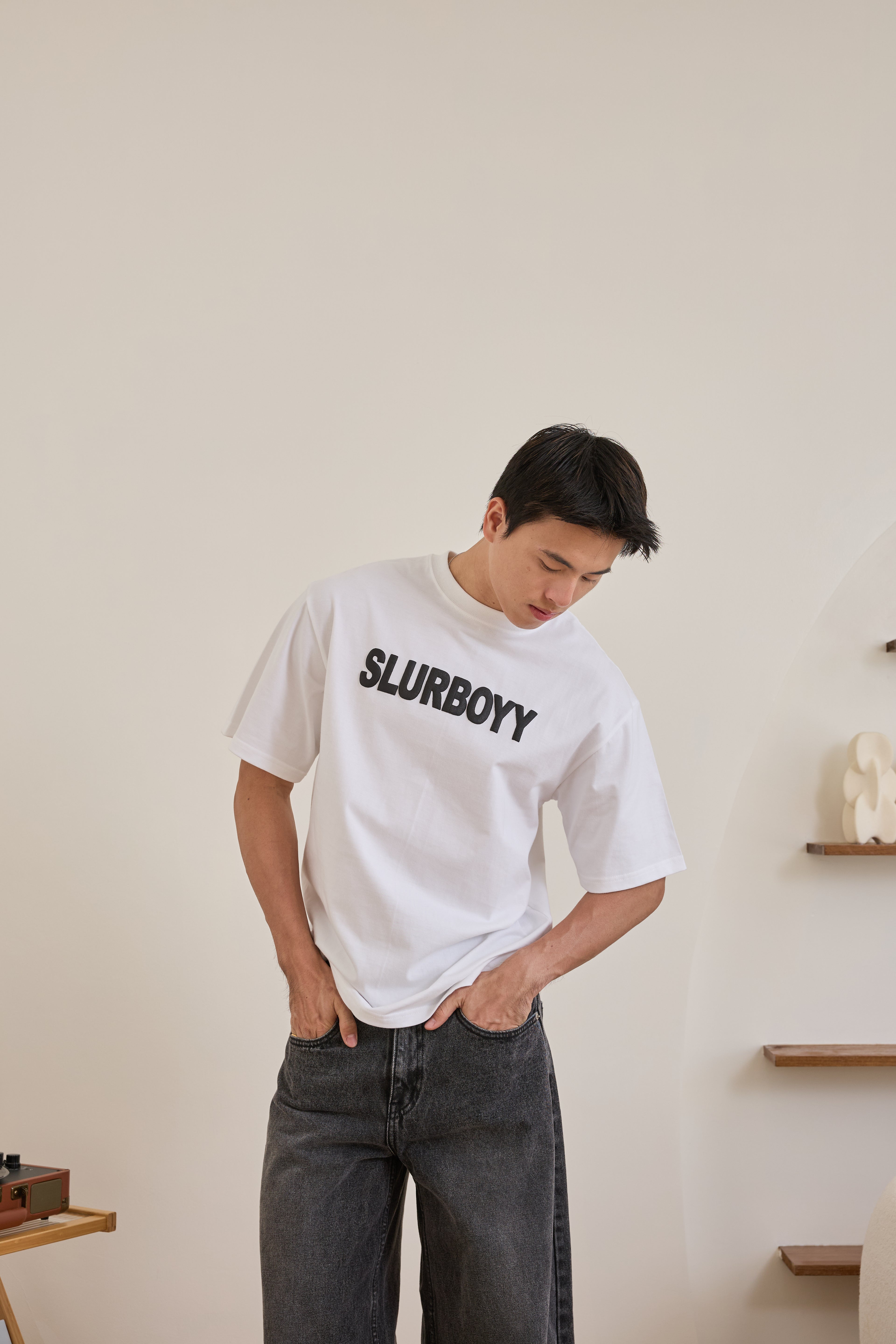 Basic logo tee เสื้อยืดเนื้อผ้าคอตตอน สกรีนนูน (SB0850)