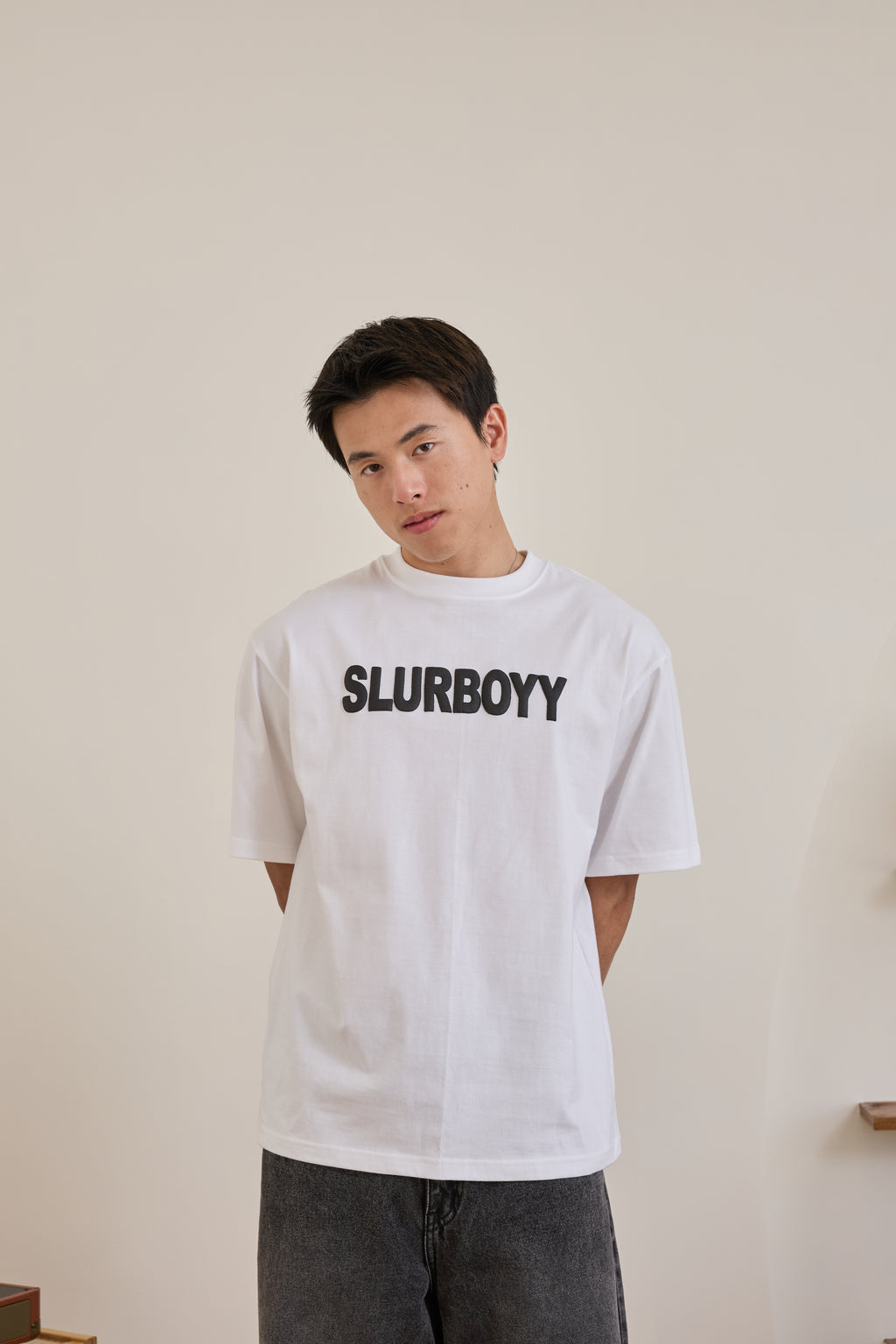 Basic logo tee เสื้อยืดเนื้อผ้าคอตตอน สกรีนนูน (SB0850)