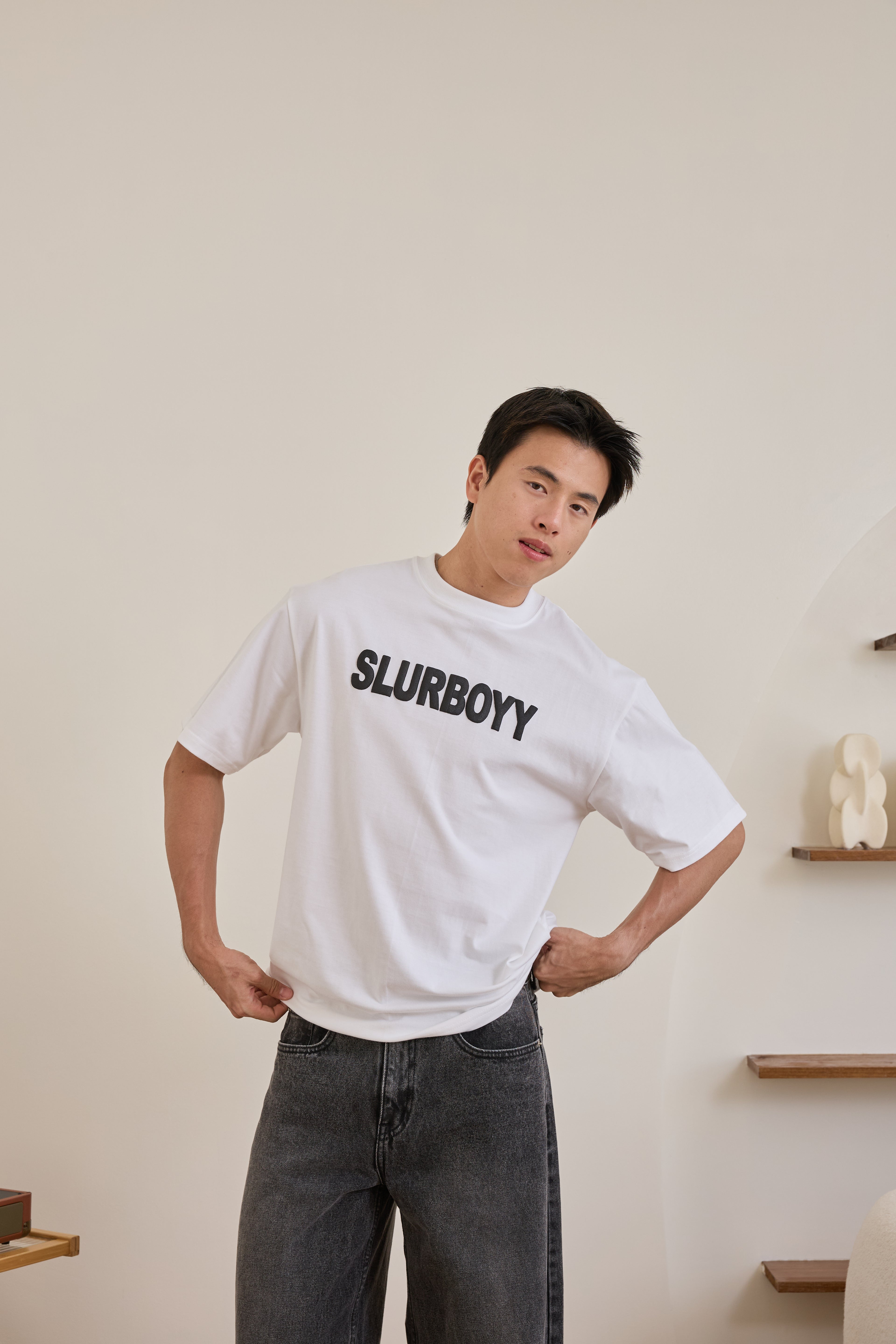 Basic logo tee เสื้อยืดเนื้อผ้าคอตตอน สกรีนนูน (SB0850)