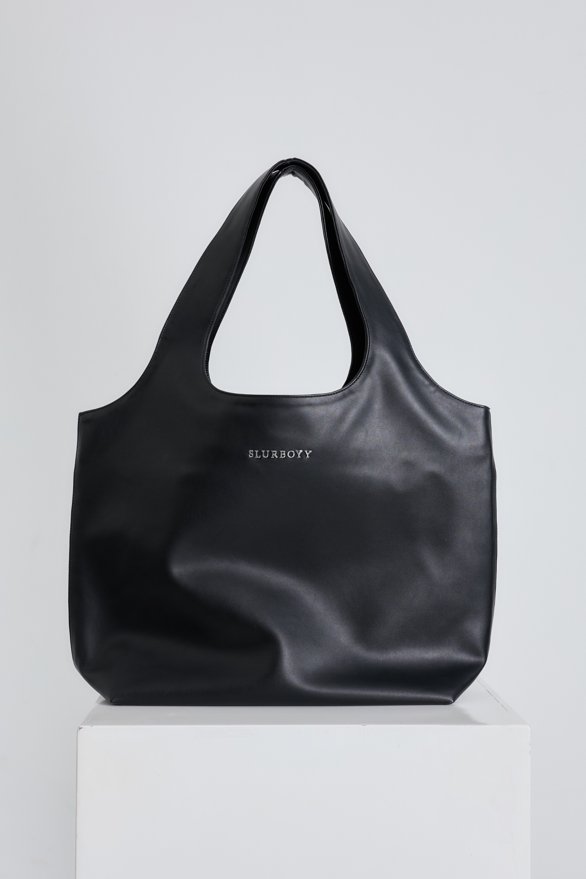Urban leather tote กระเป๋าหนัง วัสดุกันน้ำ (A0012)